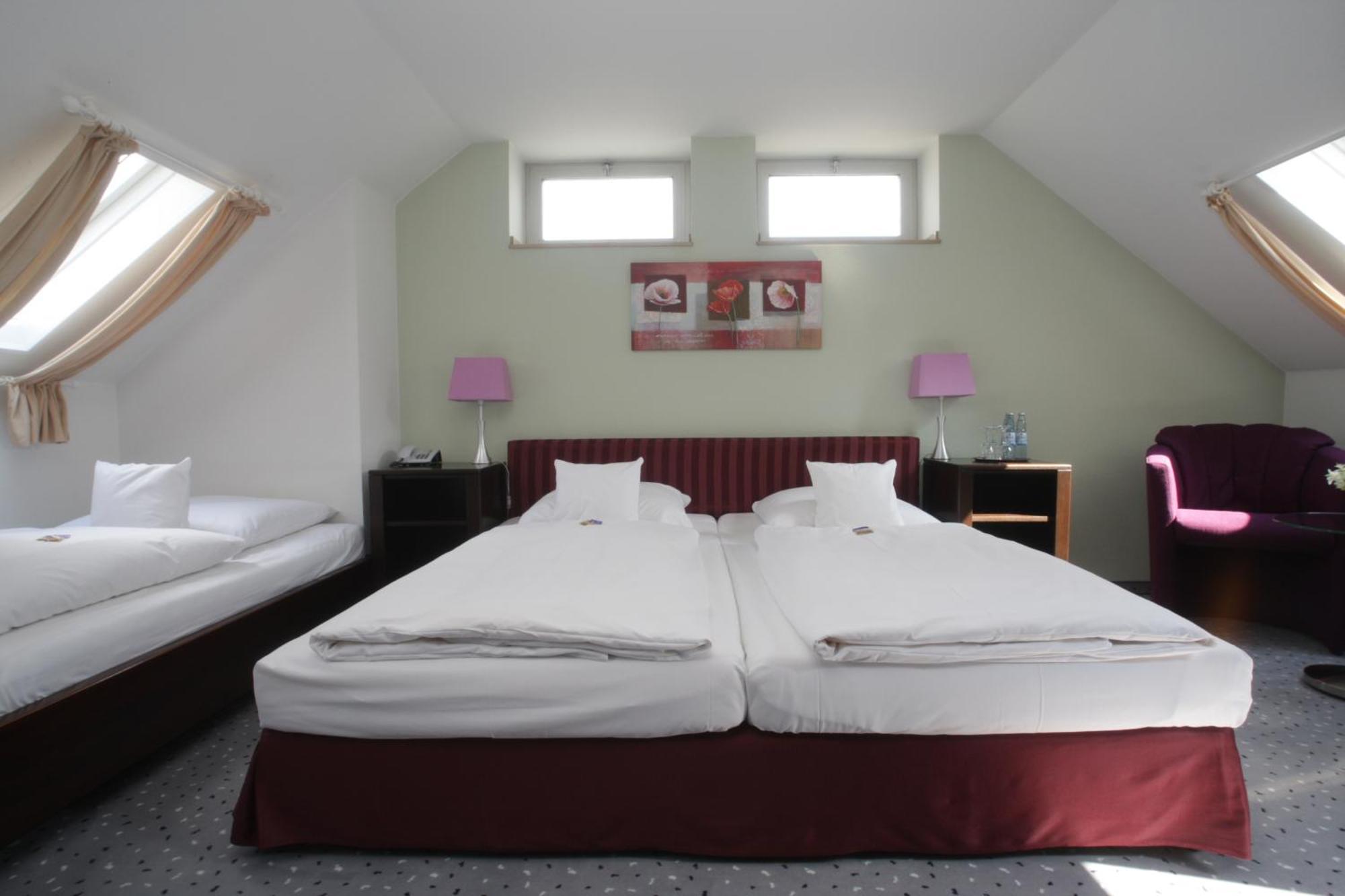 Hotel Unterfeldhaus Erkrath Eksteriør billede